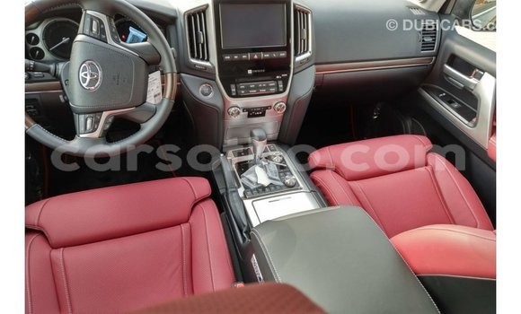 Sayi Imported Toyota Land Cruiser Black Mota in Import - Dubai a Maseru Sayi Imported Toyota Land Cruiser Black Mota in Import - Dubai a Maseru
