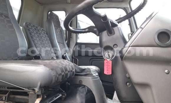 اشتري مستعمل Isuzu FTR 850 White شاحنة في Maseru في Maseru اشتري مستعمل Isuzu FTR 850 White شاحنة في Maseru في Maseru