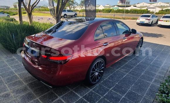Acheter Occasion Voiture Mercedes-Benz E–Class Rouge à Maseru, Maseru Acheter Occasion Voiture Mercedes-Benz E–Class Rouge à Maseru, Maseru