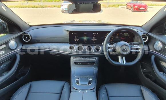 Acheter Occasion Voiture Mercedes-Benz E–Class Rouge à Maseru, Maseru Acheter Occasion Voiture Mercedes-Benz E–Class Rouge à Maseru, Maseru