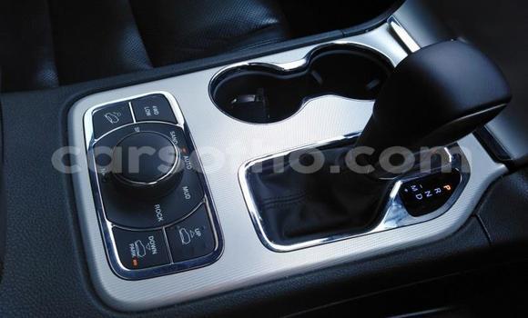 Buy Used Jeep Grand Cherokee Green Car in Maputsoa in Leribe Buy Used Jeep Grand Cherokee Green Car in Maputsoa in Leribe