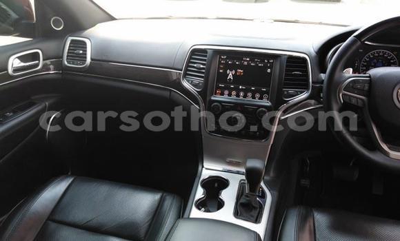 Buy Used Jeep Grand Cherokee Green Car in Maputsoa in Leribe Buy Used Jeep Grand Cherokee Green Car in Maputsoa in Leribe