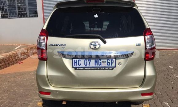 Buy Used Toyota Avanza Silver Car in Maputsoe in Leribe Buy Used Toyota Avanza Silver Car in Maputsoe in Leribe