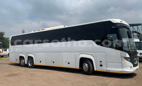 Buy Used Scania Irizar White Truck in Maseru in Maseru Buy Used Scania Irizar White Truck in Maseru in Maseru