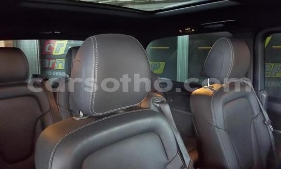 Sayi Na hannu Mercedes-Benz V-klasse Silver Mota in Maseru a Maseru Sayi Na hannu Mercedes-Benz V-klasse Silver Mota in Maseru a Maseru