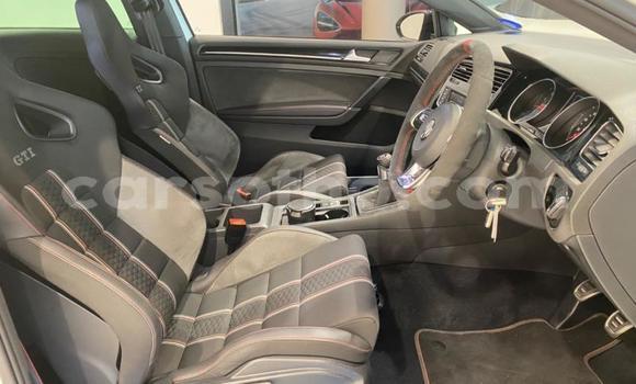 اشتري مستعمل Volkswagen Golf White سيارة في Maseru في Maseru اشتري مستعمل Volkswagen Golf White سيارة في Maseru في Maseru