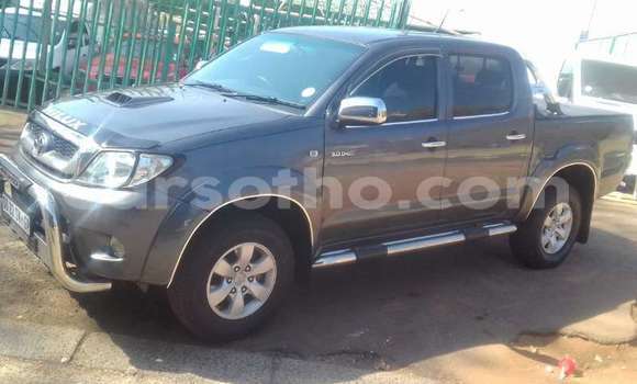 Acheter Occasion Voiture Toyota Hilux Gris à Maputsoa, Leribe Acheter Occasion Voiture Toyota Hilux Gris à Maputsoa, Leribe