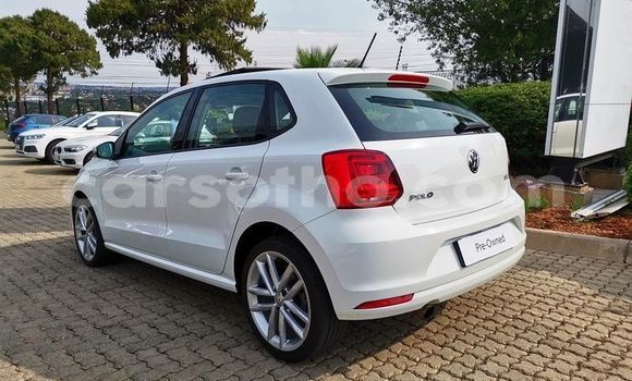 Buy Used Volkswagen Polo White Car in Maputsoa in Leribe Buy Used Volkswagen Polo White Car in Maputsoa in Leribe