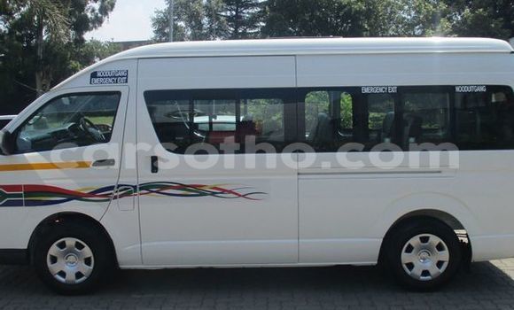 Sayi Na hannu Toyota Hiace White Mota in Maputsoe a Leribe Sayi Na hannu Toyota Hiace White Mota in Maputsoe a Leribe