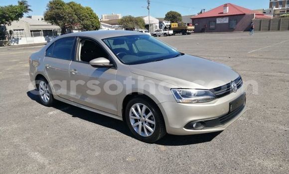 اشتري مستعمل Volkswagen Jetta Silver سيارة في Maputsoe في Leribe اشتري مستعمل Volkswagen Jetta Silver سيارة في Maputsoe في Leribe