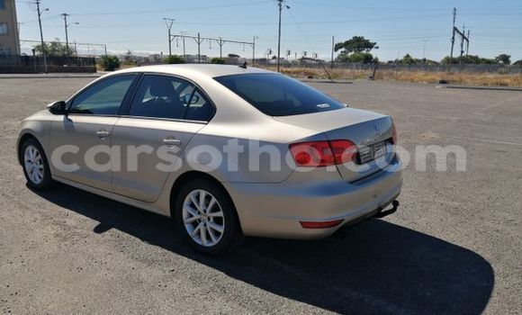 اشتري مستعمل Volkswagen Jetta Silver سيارة في Maputsoe في Leribe اشتري مستعمل Volkswagen Jetta Silver سيارة في Maputsoe في Leribe