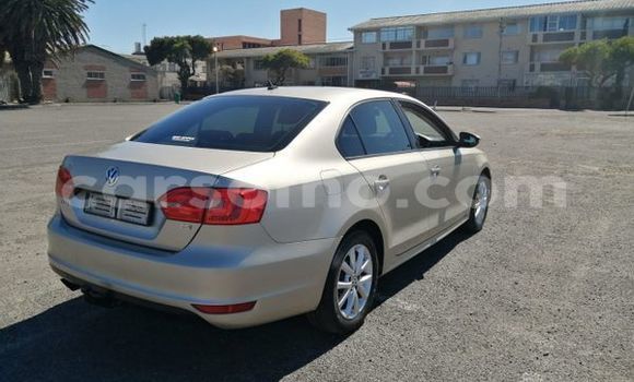 اشتري مستعمل Volkswagen Jetta Silver سيارة في Maputsoe في Leribe اشتري مستعمل Volkswagen Jetta Silver سيارة في Maputsoe في Leribe