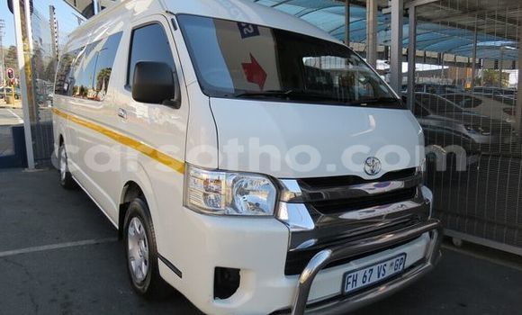 Buy Used Toyota Hiace White Car in Maputsoa in Leribe Buy Used Toyota Hiace White Car in Maputsoa in Leribe