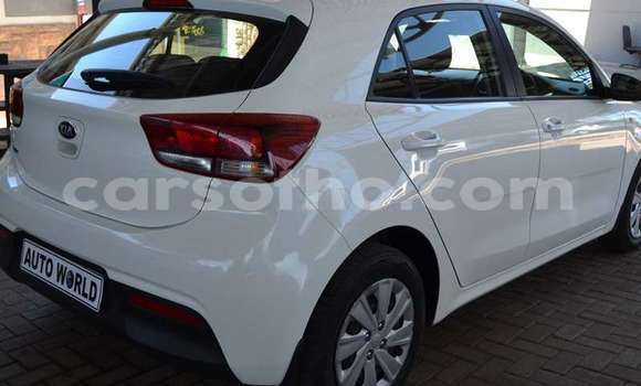 اشتري مستعمل Kia Rio White سيارة في Maseru في Maseru اشتري مستعمل Kia Rio White سيارة في Maseru في Maseru