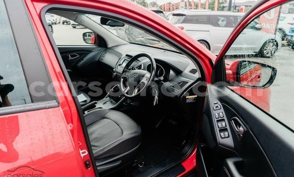 اشتري مستعمل Hyundai ix35 Red سيارة في Maseru في Maseru اشتري مستعمل Hyundai ix35 Red سيارة في Maseru في Maseru