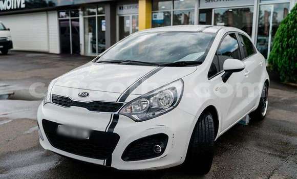 اشتري مستعمل Kia Rio White سيارة في Maseru في Maseru اشتري مستعمل Kia Rio White سيارة في Maseru في Maseru