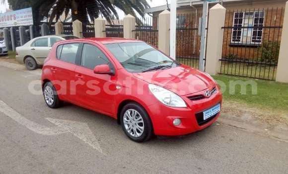 Sayi Na hannu Hyundai i20 Red Mota in Maputsoe a Leribe Sayi Na hannu Hyundai i20 Red Mota in Maputsoe a Leribe