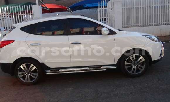 Acheter Occasion Voiture Hyundai ix35 Blanc à Maseru, Maseru Acheter Occasion Voiture Hyundai ix35 Blanc à Maseru, Maseru