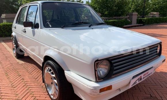 Buy Used Volkswagen Golf White Car in Maputsoe in Leribe Buy Used Volkswagen Golf White Car in Maputsoe in Leribe