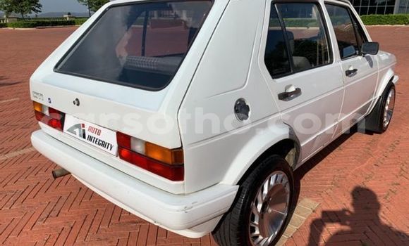 Buy Used Volkswagen Golf White Car in Maputsoe in Leribe Buy Used Volkswagen Golf White Car in Maputsoe in Leribe