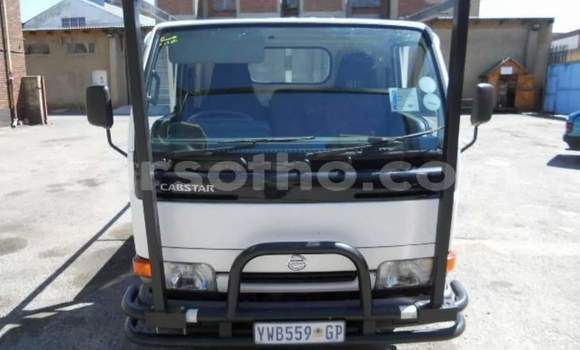 اشتري مستعمل Nissan Pickup White سيارة في Maseru في Maseru اشتري مستعمل Nissan Pickup White سيارة في Maseru في Maseru