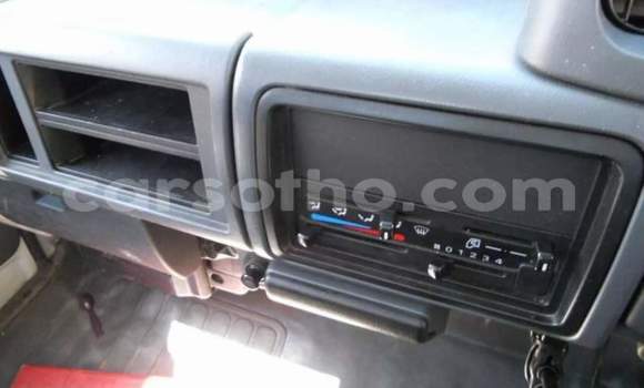 اشتري مستعمل Nissan Pickup White سيارة في Maseru في Maseru اشتري مستعمل Nissan Pickup White سيارة في Maseru في Maseru