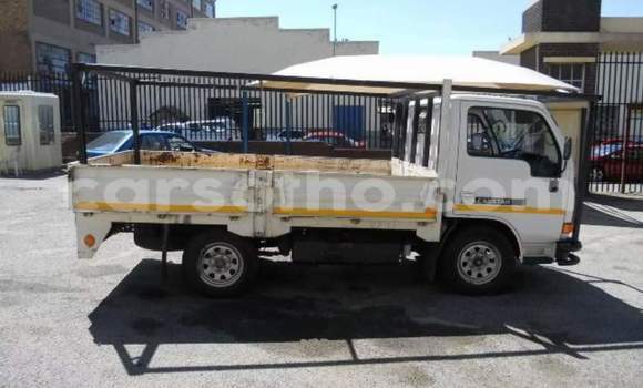 اشتري مستعمل Nissan Pickup White سيارة في Maseru في Maseru اشتري مستعمل Nissan Pickup White سيارة في Maseru في Maseru
