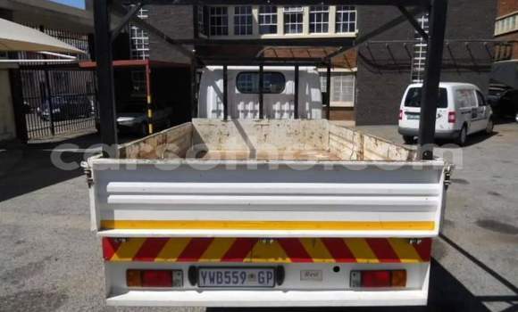 اشتري مستعمل Nissan Pickup White سيارة في Maseru في Maseru اشتري مستعمل Nissan Pickup White سيارة في Maseru في Maseru