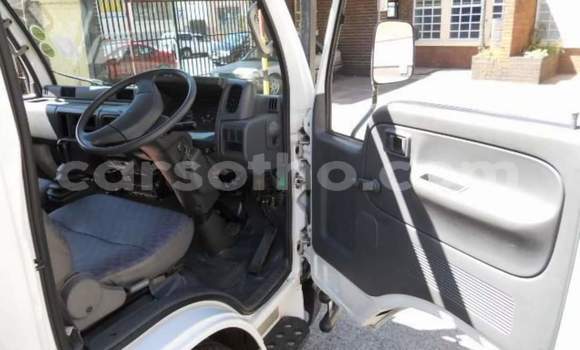 اشتري مستعمل Nissan Pickup White سيارة في Maseru في Maseru اشتري مستعمل Nissan Pickup White سيارة في Maseru في Maseru