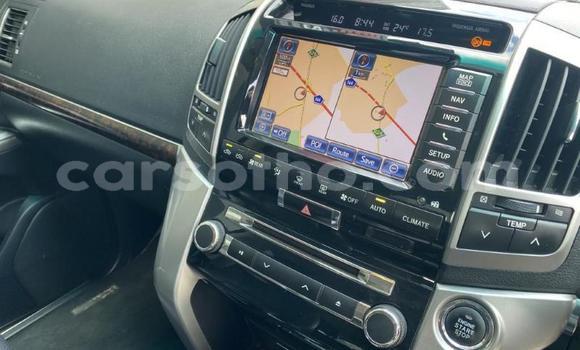 Sayi Na hannu Toyota Land Cruiser White Mota in Maseru a Maseru Sayi Na hannu Toyota Land Cruiser White Mota in Maseru a Maseru