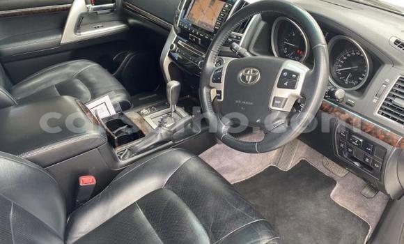 Sayi Na hannu Toyota Land Cruiser White Mota in Maseru a Maseru Sayi Na hannu Toyota Land Cruiser White Mota in Maseru a Maseru