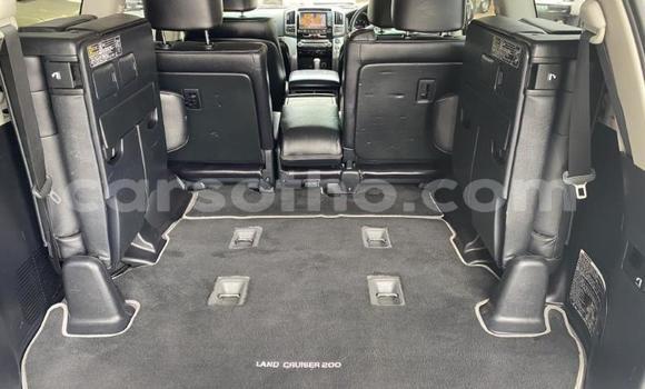 Sayi Na hannu Toyota Land Cruiser White Mota in Maseru a Maseru Sayi Na hannu Toyota Land Cruiser White Mota in Maseru a Maseru