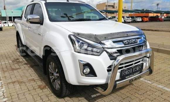 Sayi Na hannu Isuzu D–MAX White Mota in Butha Buthe a Butha-Buthe Sayi Na hannu Isuzu D–MAX White Mota in Butha Buthe a Butha-Buthe