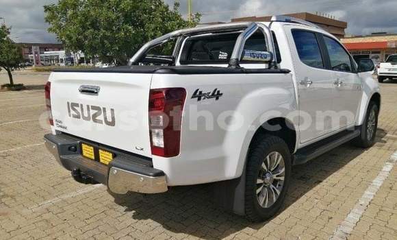 Sayi Na hannu Isuzu D–MAX White Mota in Butha Buthe a Butha-Buthe Sayi Na hannu Isuzu D–MAX White Mota in Butha Buthe a Butha-Buthe