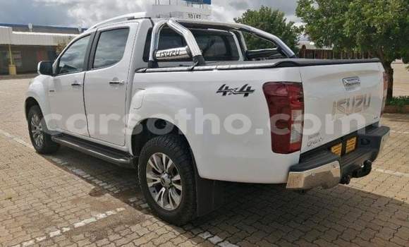Sayi Na hannu Isuzu D–MAX White Mota in Butha Buthe a Butha-Buthe Sayi Na hannu Isuzu D–MAX White Mota in Butha Buthe a Butha-Buthe