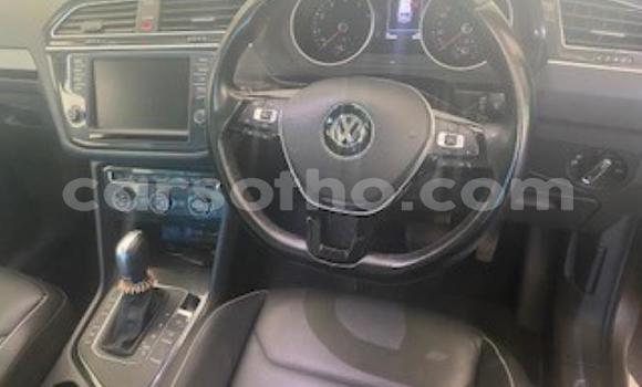 اشتري مستعمل Volkswagen Tiguan Beige سيارة في Maseru في Maseru اشتري مستعمل Volkswagen Tiguan Beige سيارة في Maseru في Maseru