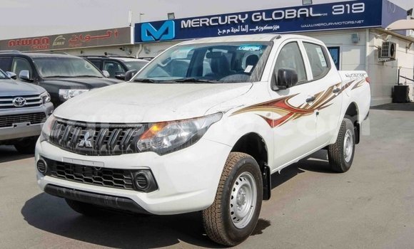 اشتري Imported Mitsubishi L200 White سيارة في Import - Dubai في Maseru اشتري Imported Mitsubishi L200 White سيارة في Import - Dubai في Maseru