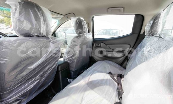 اشتري Imported Mitsubishi L200 White سيارة في Import - Dubai في Maseru اشتري Imported Mitsubishi L200 White سيارة في Import - Dubai في Maseru