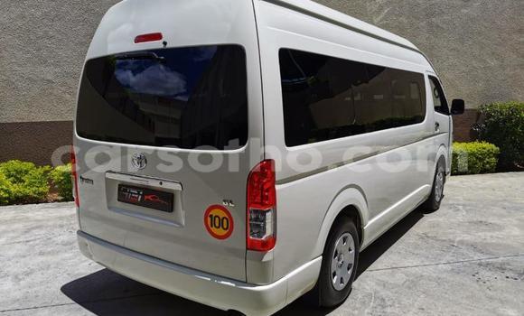 اشتري مستعمل Toyota 4Runner White سيارة في Maseru في Maseru اشتري مستعمل Toyota 4Runner White سيارة في Maseru في Maseru