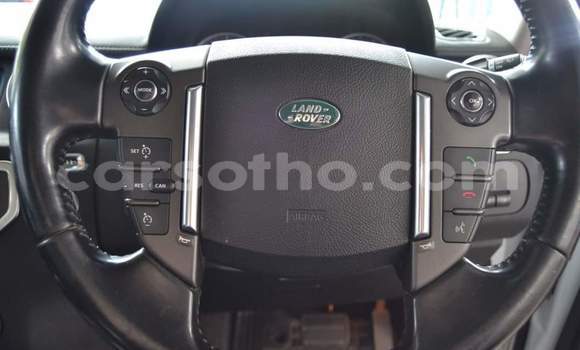 Sayi Na hannu Land Rover Discovery White Mota in Roma a Maseru Sayi Na hannu Land Rover Discovery White Mota in Roma a Maseru