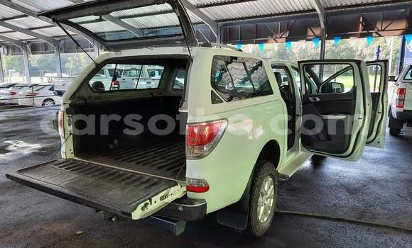 اشتري مستعمل Mazda BT-50 White سيارة في Butha–Buthe في Thaba-Tseka اشتري مستعمل Mazda BT-50 White سيارة في Butha–Buthe في Thaba-Tseka