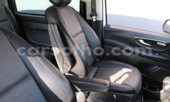 اشتري مستعمل Mercedes-Benz Vito Silver سيارة في Maseru في Maseru اشتري مستعمل Mercedes-Benz Vito Silver سيارة في Maseru في Maseru