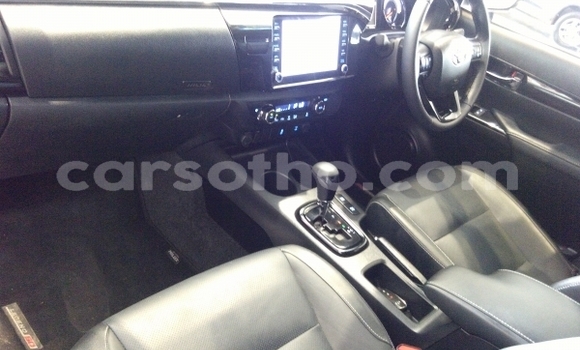 Acheter Occasion Voiture Toyota Hilux Gris à Hlotse, Leribe Acheter Occasion Voiture Toyota Hilux Gris à Hlotse, Leribe