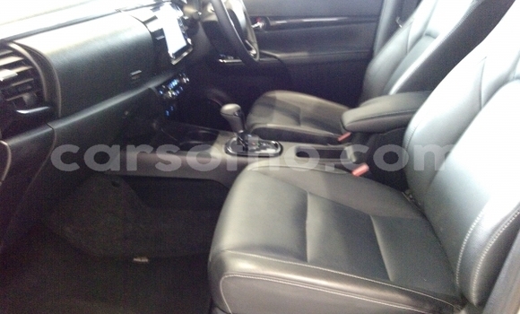 Acheter Occasion Voiture Toyota Hilux Gris à Hlotse, Leribe Acheter Occasion Voiture Toyota Hilux Gris à Hlotse, Leribe