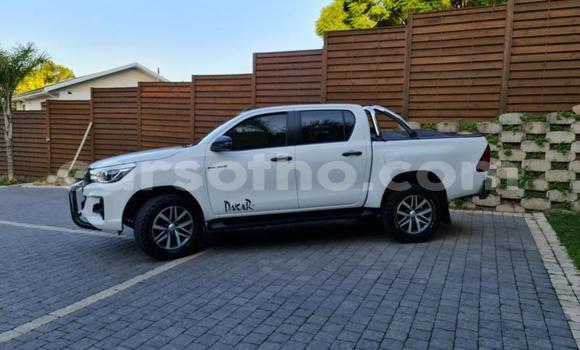 اشتري مستعمل Toyota Hilux White سيارة في Import - Dubai في Maseru اشتري مستعمل Toyota Hilux White سيارة في Import - Dubai في Maseru