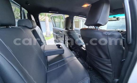 اشتري مستعمل Toyota Hilux White سيارة في Import - Dubai في Maseru اشتري مستعمل Toyota Hilux White سيارة في Import - Dubai في Maseru