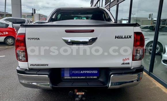Acheter Occasion Voiture Toyota Hilux Blanc à Maseru, Maseru Acheter Occasion Voiture Toyota Hilux Blanc à Maseru, Maseru