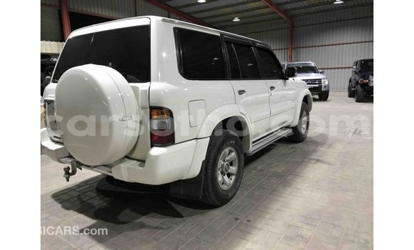 Sayi Imported Nissan Patrol White Mota in Import - Dubai a Maseru Sayi Imported Nissan Patrol White Mota in Import - Dubai a Maseru