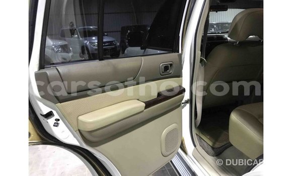 Sayi Imported Nissan Patrol White Mota in Import - Dubai a Maseru Sayi Imported Nissan Patrol White Mota in Import - Dubai a Maseru