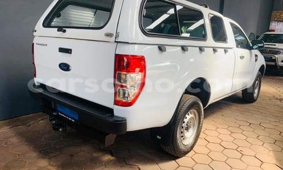 اشتري مستعمل Ford Ranger White سيارة في Roma في Maseru اشتري مستعمل Ford Ranger White سيارة في Roma في Maseru